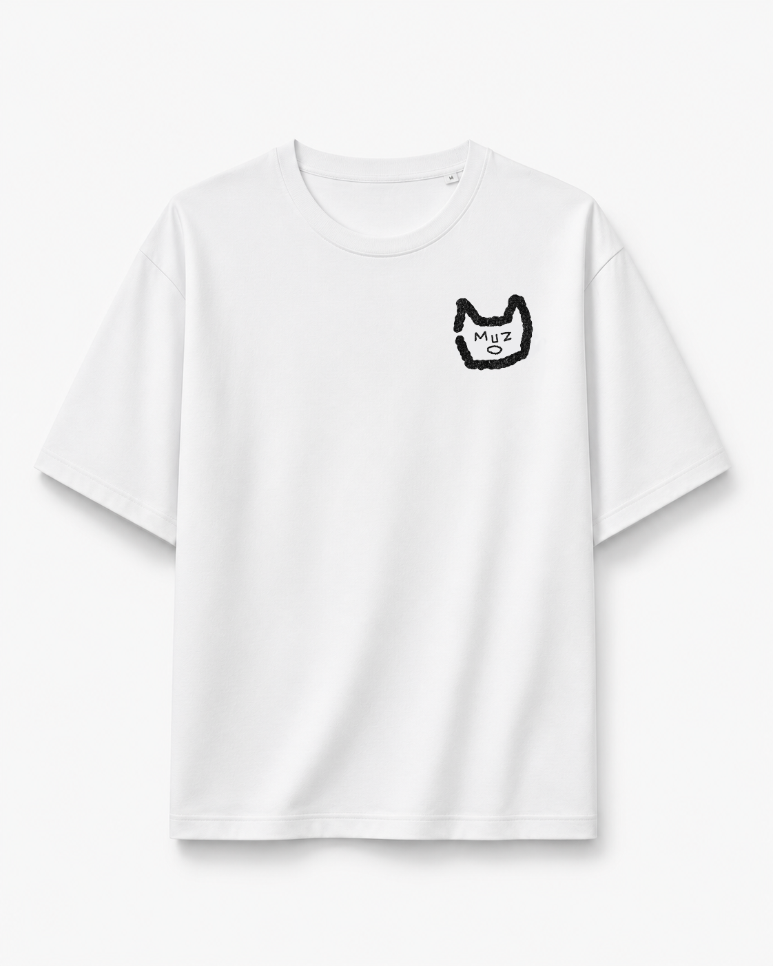 T-shirt GENTES Oversize épais aux manches mi-longues en collaboration avec la marque Muzo.
Logo MUZO Face délavé noir